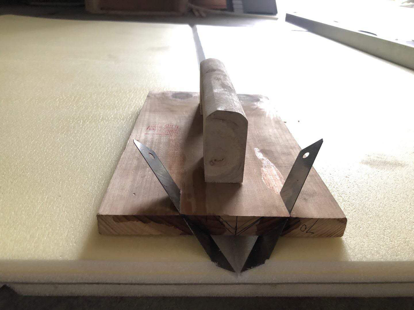 談話(huà)室防撞軟包陽(yáng)角開(kāi)槽器.jpg 談話(huà)室防撞軟包陽(yáng)角開(kāi)槽器.jpg