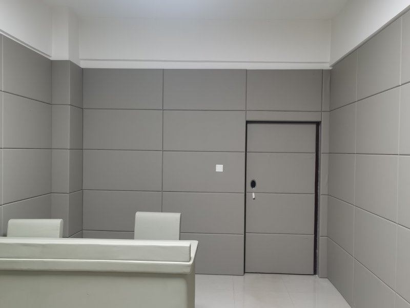 黃岡市紀委談話(huà)室防撞軟包工程項目案例.jpg 黃岡市紀委談話(huà)室防撞軟包工程項目案例.jpg